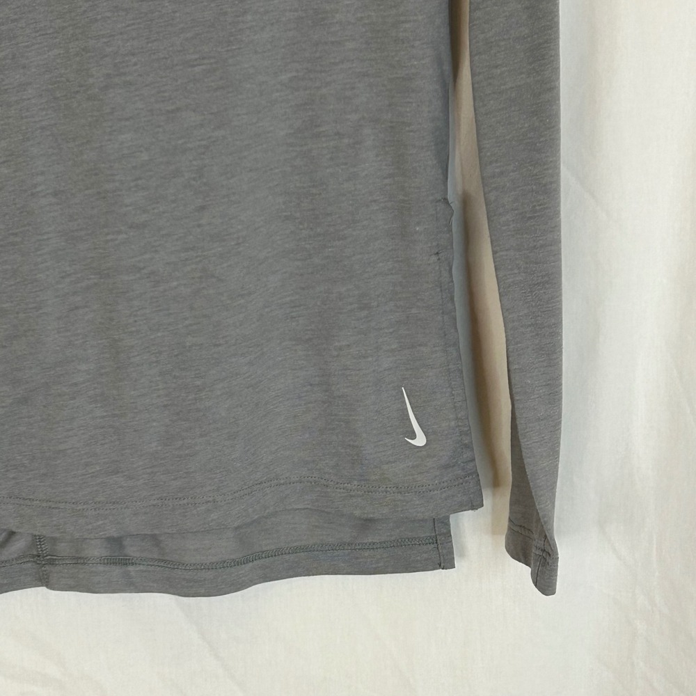 Nike Dri-FIT‎ Long Sleeve Top Women's Small Gray Athletic Training Shirt - Picture 2 of 7